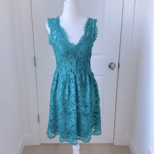 MADISON MARCUS Lace dress
